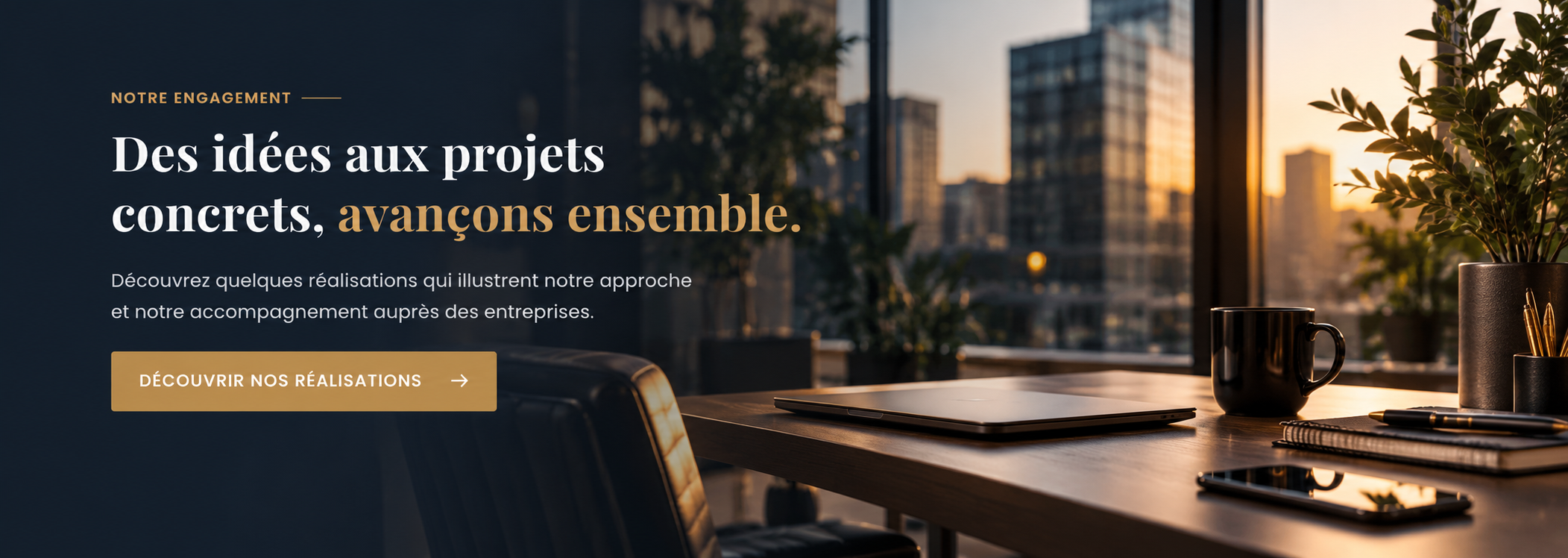 RG Mentor – Notre engagement et nos réalisations Espace de travail contemporain avec vue sur une ville au coucher du soleil.
